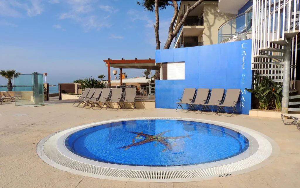 Augustus piscine Café del mar